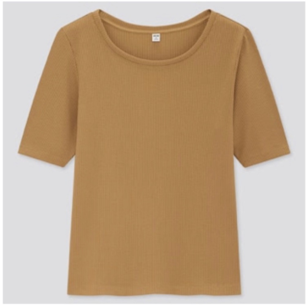 NWT Uniqlo ribbed tee